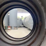 Cryogenic tank for storing liquefied gases such as oxygen, nitrogen, and argon at extremely low temperatures 