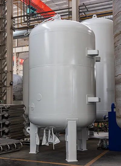 Design process of cryogenic storage vessels showing air filtration, heat exchangers, expansion turbines, and aluminum tray columns