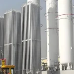 LNG storage tank for cryogenic natural gas storage