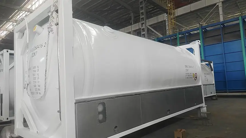 ISO tank container with stainless steel tank and protective steel frame