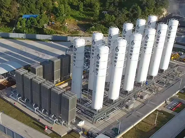 Cryogenic equipment for energy and power applications