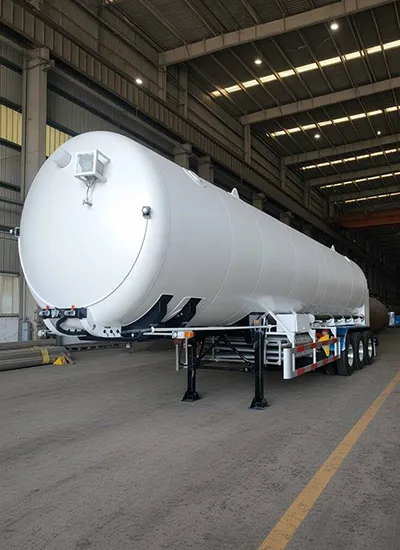 Cryogenic tanker semi trailer for liquefied gas transportation