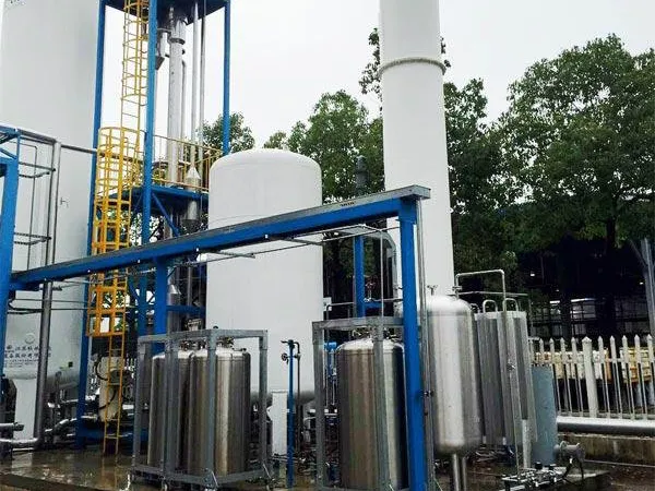 Liquid oxygen storage tank and vaporizer system for healthcare medical gas supply